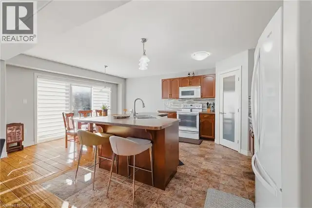 23 DOON CREEK Street Kitchener, Ontario in Houses for Sale in Kitchener / Waterloo - Image 9