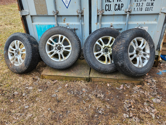 used Aluminium rims ford escape 2010 in Tires & Rims in Ottawa - Image 3