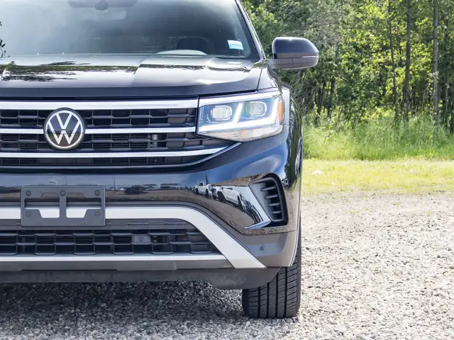 2020 Volkswagen Atlas Cross Sport Comfortline 2.0 Tsi in Cars & Trucks in Edmonton - Image 5