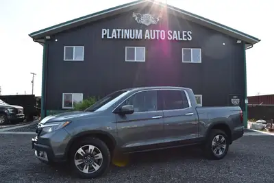 2017 HONDA RIDGELINE TOURING / RTL-E AWD CREW CAB Honda Reliability • Fully Loaded • BRAND NEW TIRES...