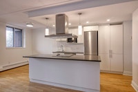 Akelius two bedroom apartment for rent. Located near Maisonneuve in the Westmount neighborhood, Mont... (image 2)
