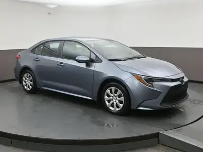 Reliable, fuel-efficient, and packed with everyday convenience, this 2021 Toyota Corolla LE is the p...