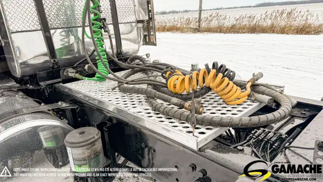 2022 WESTERN STAR 4900SB DAY CAB in Heavy Trucks in Oshawa / Durham Region - Image 11