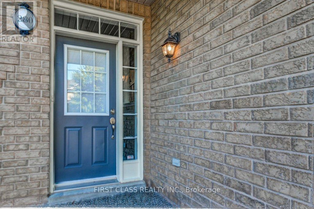 280 GRAYLING DR Oakville, Ontario in Houses for Sale in Oakville / Halton Region - Image 3
