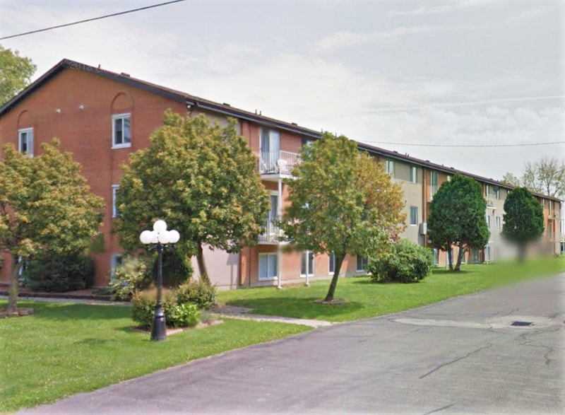 BEAUTIFUL 2 BR APARTMENT IN WALLACEBURG 1,295 ONLY Long Term Rentals