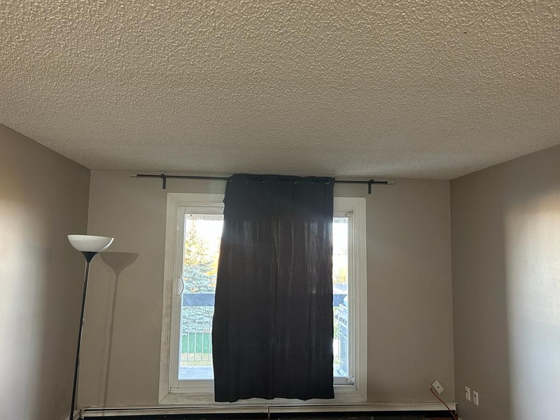 Spacious 1bed & 1 bath, Condo in Millwoods Available immed Long Term