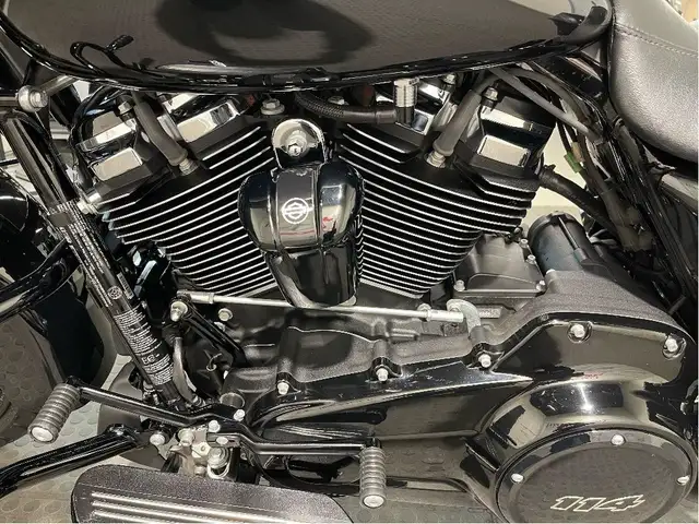 2021 Harley-Davidson Street Glide Special CANADIAN HARLEY/STAGE  in Sport Touring in North Bay - Image 19