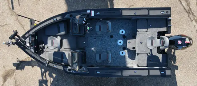 2025 TRACKER Targa V19 Combo TE Aluminum Fishing Boat in Powerboats & Motorboats in Vernon - Image 8