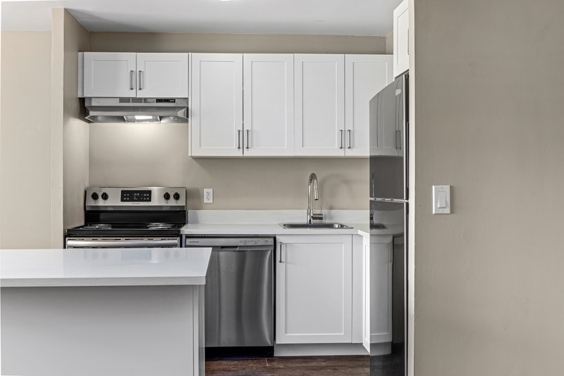 Townhouses for Rent in Amherstview! Book Today!! Long Term Rentals