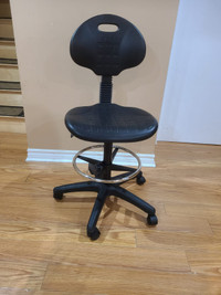 Chaise de dessin en uréthane durable/ Drafting Chair