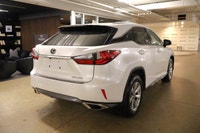 This Lexus RX 350 has a strong Regular Unleaded V-6 3.5 L/211 engine powering this Automatic transmi... (image 6)