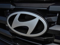 Now available at Guelph Hyundai, this feature-packed 2026 Hyundai Tucson Preferred AWD combines dyna... (image 8)
