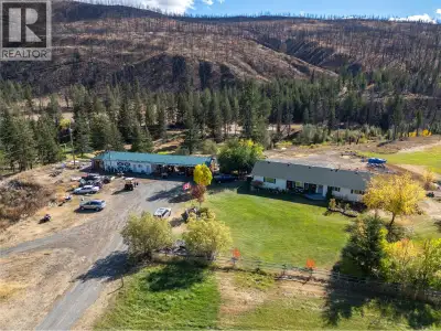 This well-equipped 38-acre property offers exceptional value with stunning mountain and valley views...