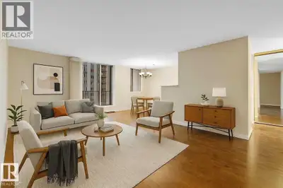 Urban Living at its Finest! Welcome to the Valhalla located in one of Edmonton's finest downtown dis...