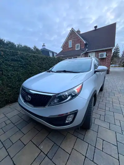 Kia Sportage 2016 – Fiable, confortable et bien entretenu Je vends ma Kia Sportage 2016, un véhicule...