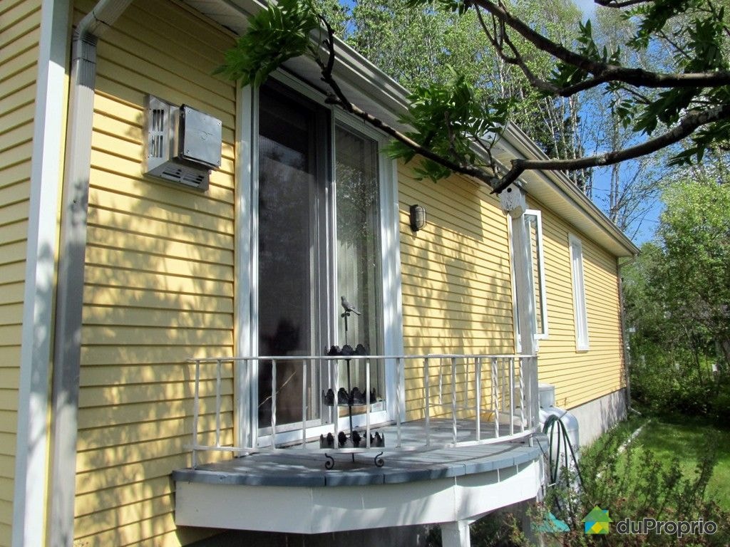 $419,000 - Country home for sale in St-Ferreol-les-Neiges — photo 3