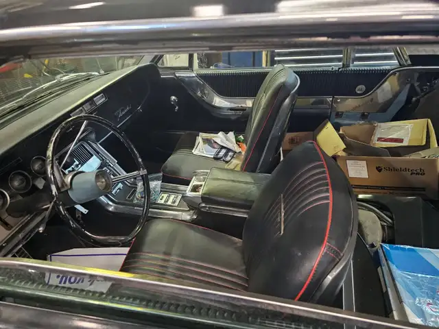 Sell or Trade 1964 Thunderbird Coupe in Classic Cars in Oshawa / Durham Region - Image 9