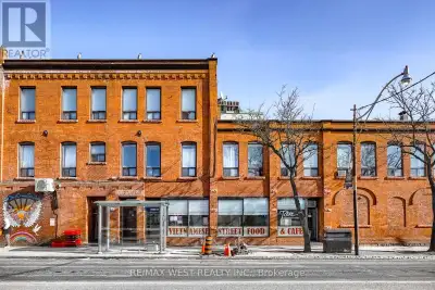 Welcome to this charming commercial space set in the heart of the thriving Junction neighbourhood! L...