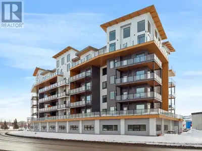'THE LOFT' Penthouses are available now! Architectural innovation paired with a thoughtful and moder...