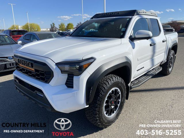 2025 Toyota Tacoma TRD Off-Road - Premium Pkg - Tonneau/Steps in Cars & Trucks in Calgary - Image 3