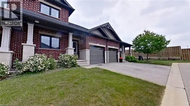 1 CHAMBERLAIN Avenue Unit# 5 Ingersoll, Ontario in Houses for Sale in Woodstock - Image 3
