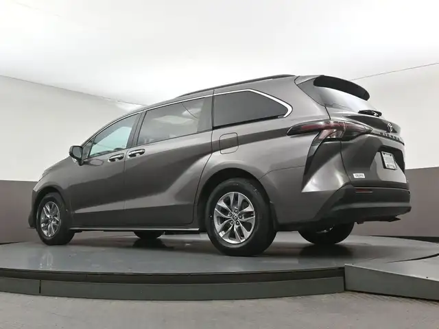 2024 Toyota Sienna XLE in Cars & Trucks in Dartmouth - Image 44