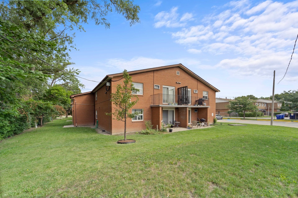 Empress Court Apartments - 1 Bedroom, 1 Bath Apartment for Rent 3