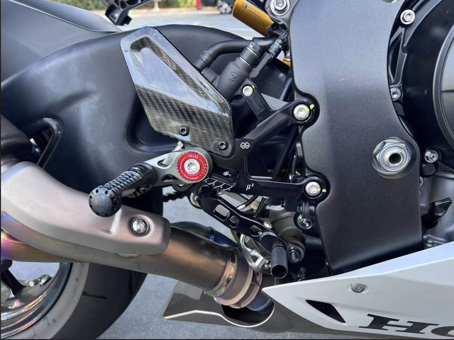 2022 HONDA CBR 1000RR-R SP-FINANCE AVAILABLE!  in Sport Bikes in Winnipeg - Image 5