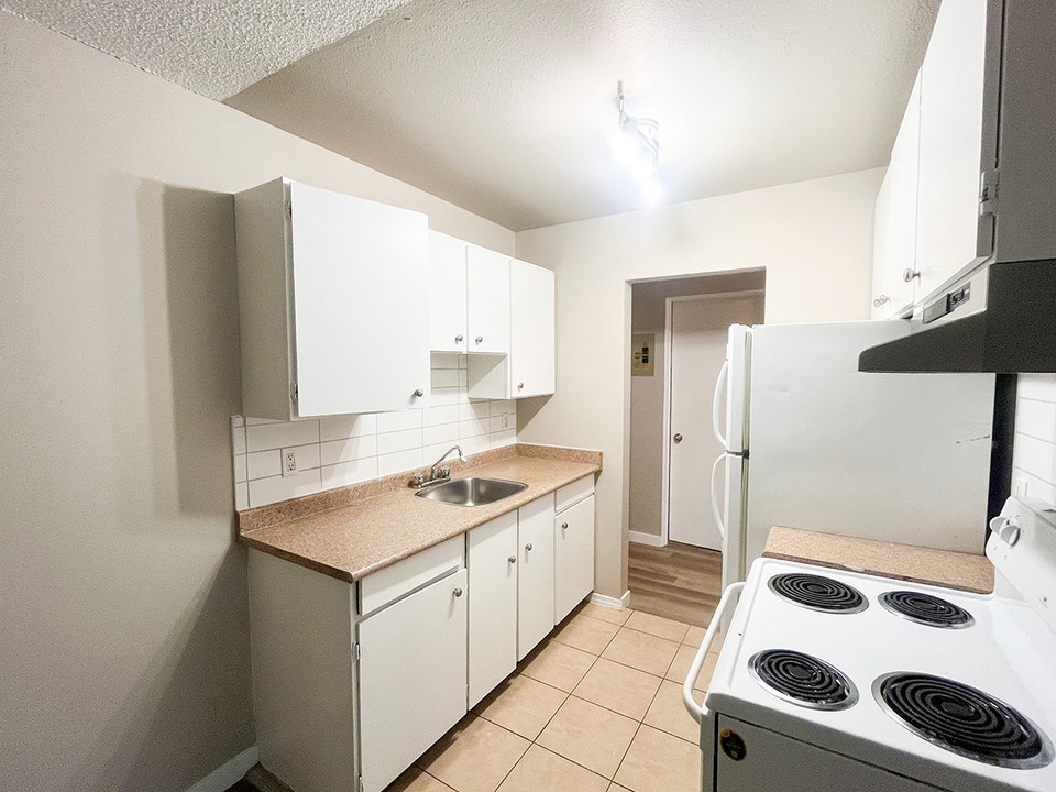 Guildford Apartment For Rent 5