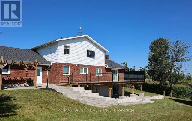 2219 COUNTY ROAD 42 Clearview, Ontario in Houses for Sale in Oakville / Halton Region - Image 24