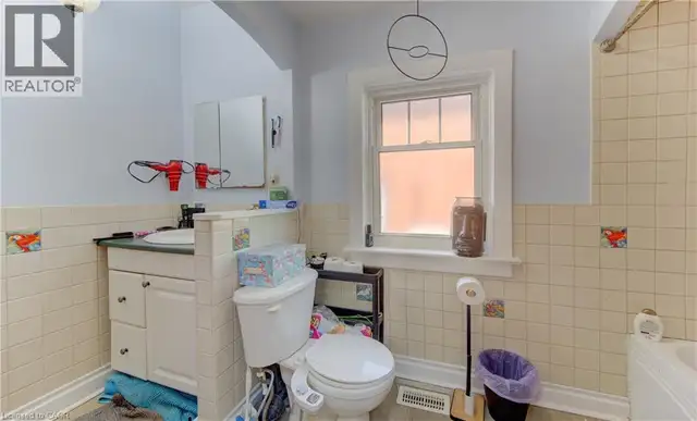 48 BREITHAUPT Street Kitchener, Ontario in Houses for Sale in Kitchener / Waterloo - Image 20