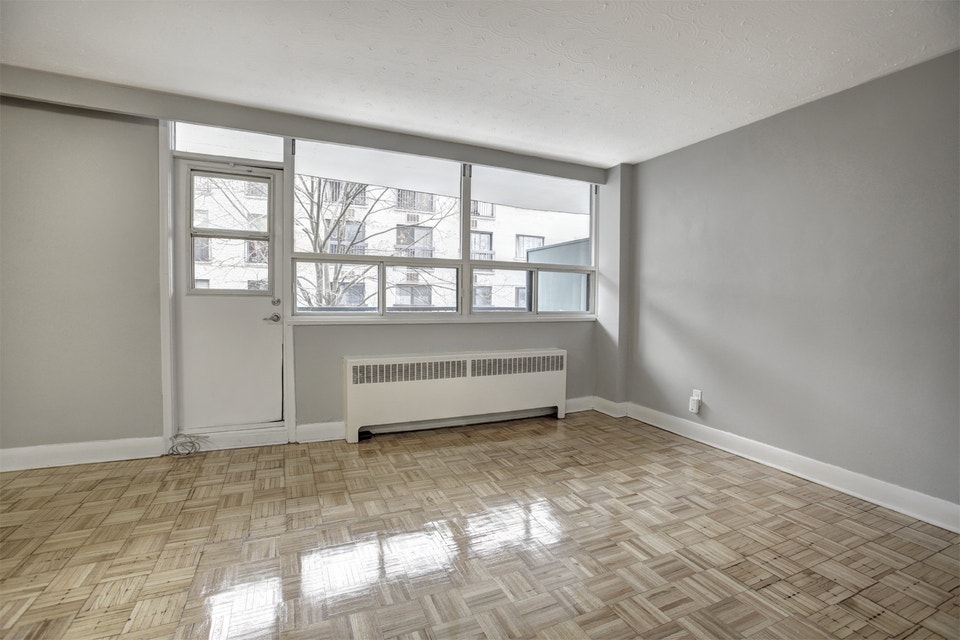 Parkdale Studio (Bachelor) Apartment for Rent - 140, 146 Jameson 4