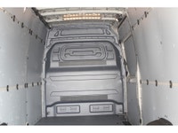2020 MERCEDES SPRINTER 2500 - HIGH ROOF -- SHOWROOM CONDITION!!! 3.0L V6 DIESEL ENGINE !!! 3 SEATER... (image 3)