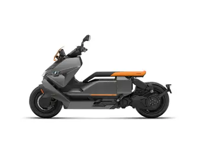 2023 BMW CE04 Come and meet our experts at Gabriel BMW Moto / Moto International, your dealer in Mon...