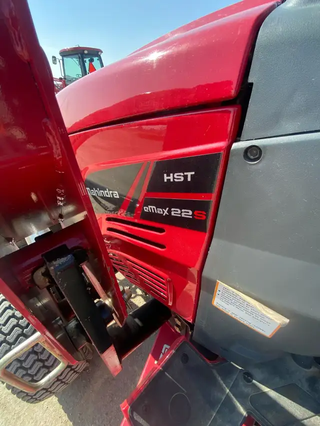 2017 Mahindra 22 HST in Farming Equipment in Winnipeg - Image 10