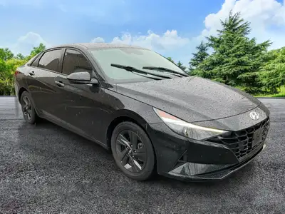 2022 HYUNDAI Elantra 2022 Hyundai Elantra | Toit Ouvrant | Camera | $82 par semaine | Mags | Sieges...