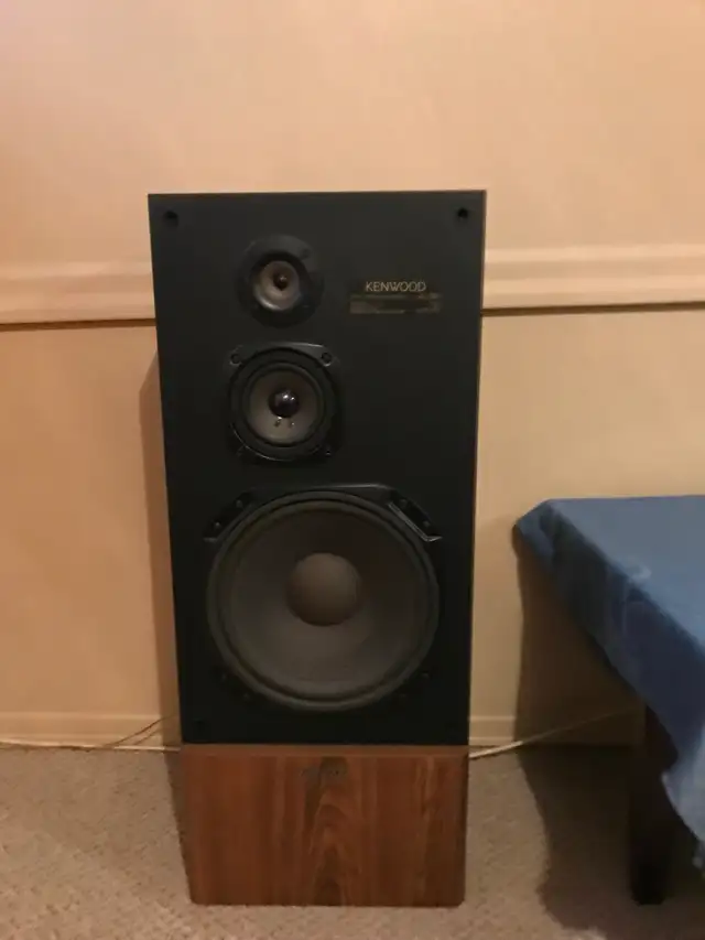Stereo amplifier in Stereo Systems & Home Theatre in Markham / York Region - Image 4
