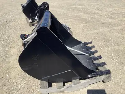 Welcome to Kent Farm Supplies Limited! Backhoe Bucket 36in. with Wain-Roy Coupler .