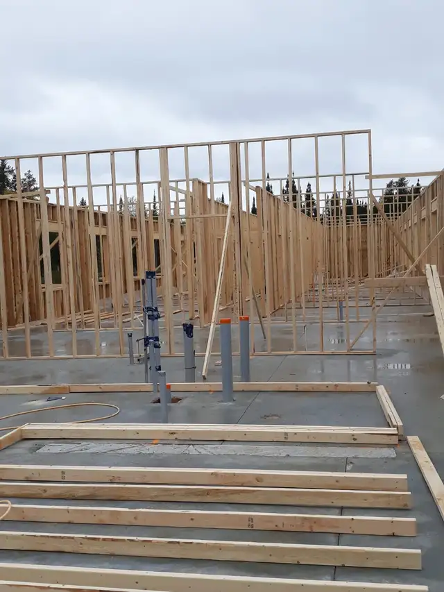 Framing crew looking for jobs in Construction & Trades in Hamilton - Image 14