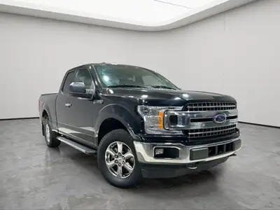 BACK-UP CAMERA, SATELLITE RADIO, FOG LAMPS, ALUMINUM WHEELS, PRIVACY GLASS Is a truck built for gett...