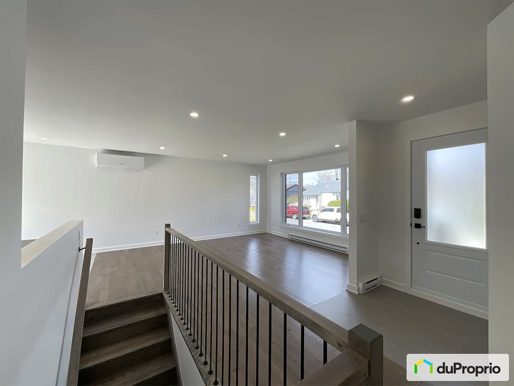 $699,999 - Bungalow for sale in Auteuil — photo 3