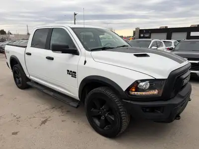 2020 RAM 1500 Classic 4MK Auto 514 865 4438 2020 Ram 1500 Classic Warlock 4X4 V6 3.6L 6 passagers Au...