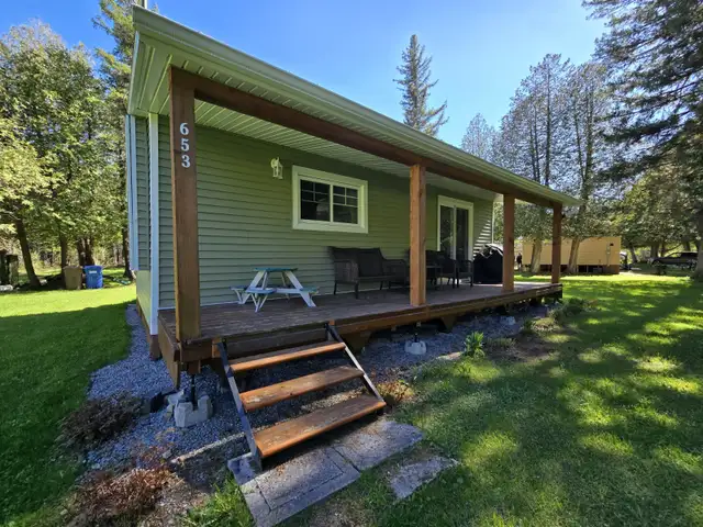 Charming Three-Season Cottage for Sale in Dudswell
