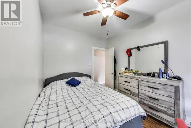 8 MADISON AVENUE Hamilton (Gibson), Ontario in Houses for Sale in Hamilton - Image 16