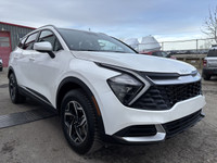 LX | AWD | FUEL EFFICIENT This 2023 Kia Sportage LX AWD is a compact SUV that brings together stylis... (image 6)