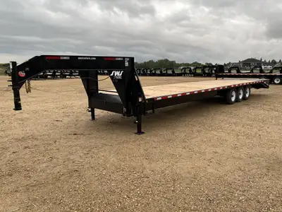 NEW 2025 SWS 8.5 x 34' Gooseneck Trailer Tri Axle 3 x 7000 lb Axles w/ Electric Brakes on all Axles...