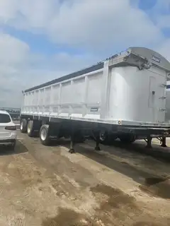 Excellent Trailer with Safety