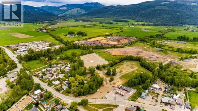 1788 Vernon Street Lumby, British Columbia in Land for Sale in Vernon - Image 4