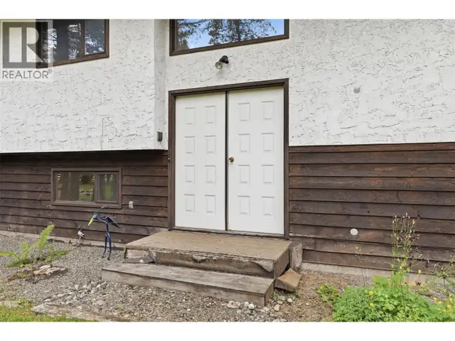 216 MCLURE FERRY Road McLure, British Columbia in Houses for Sale in Kamloops - Image 4