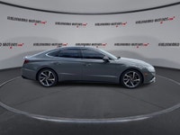 // ACCIDENT FREE!! // // SINGLE OWNER! // This 2022 Hyundai Sonata Sport 1.6T is a sleek midsize sed... (image 8)